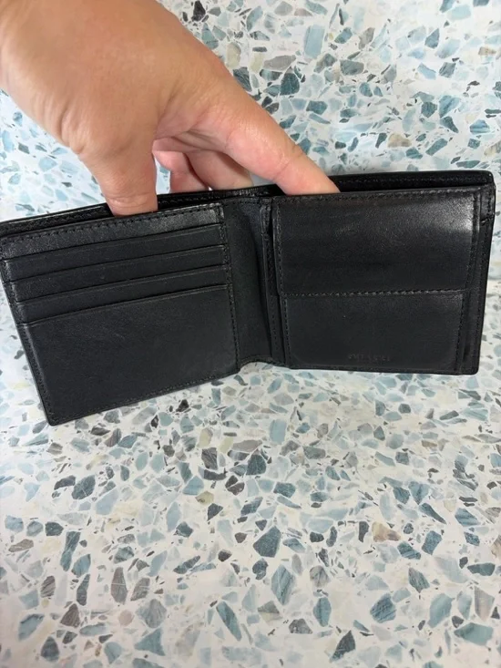 Coach Men's Black Signature Embossed Leather Wallet - Picture 3 of 3